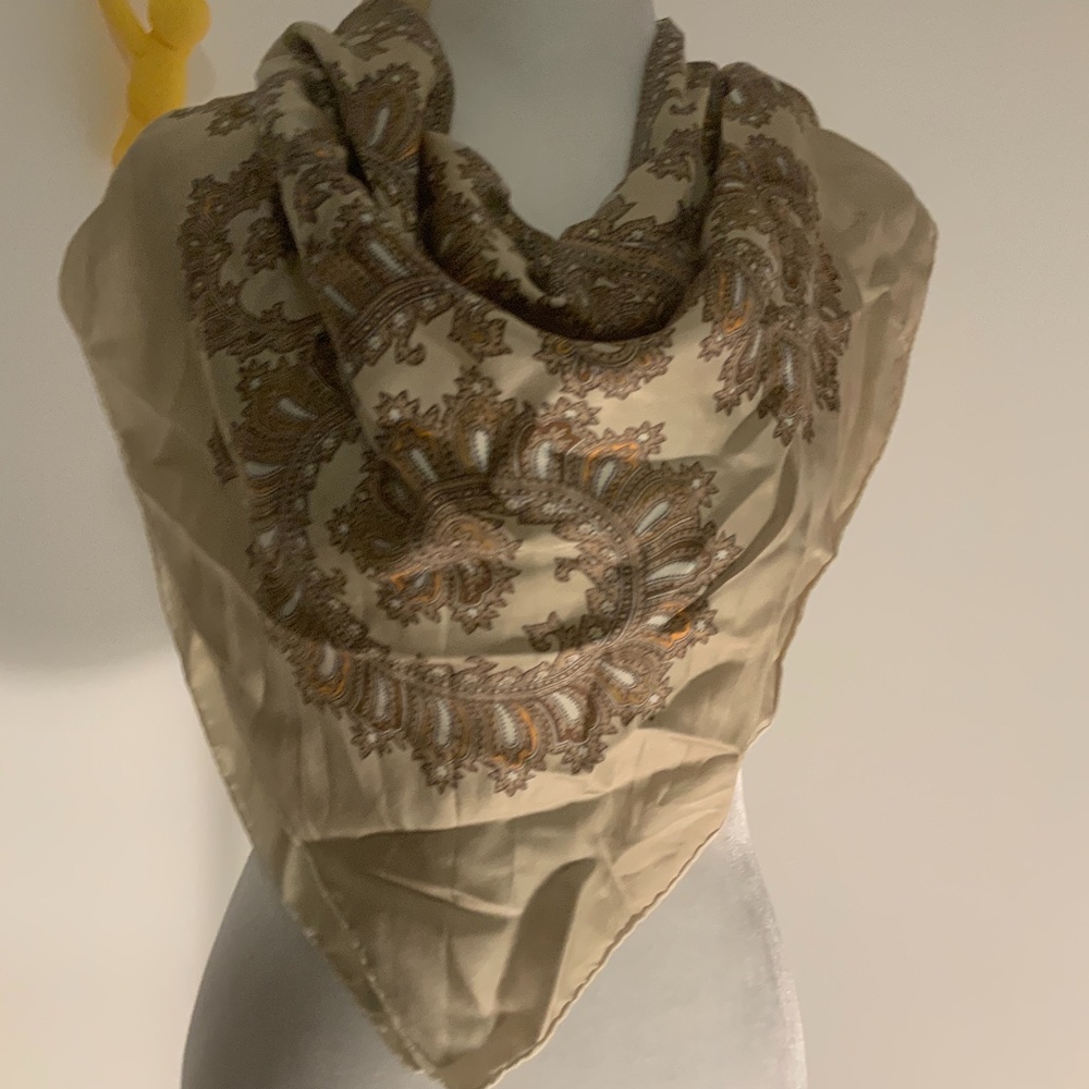 Scarf - Picture 3 of 3
